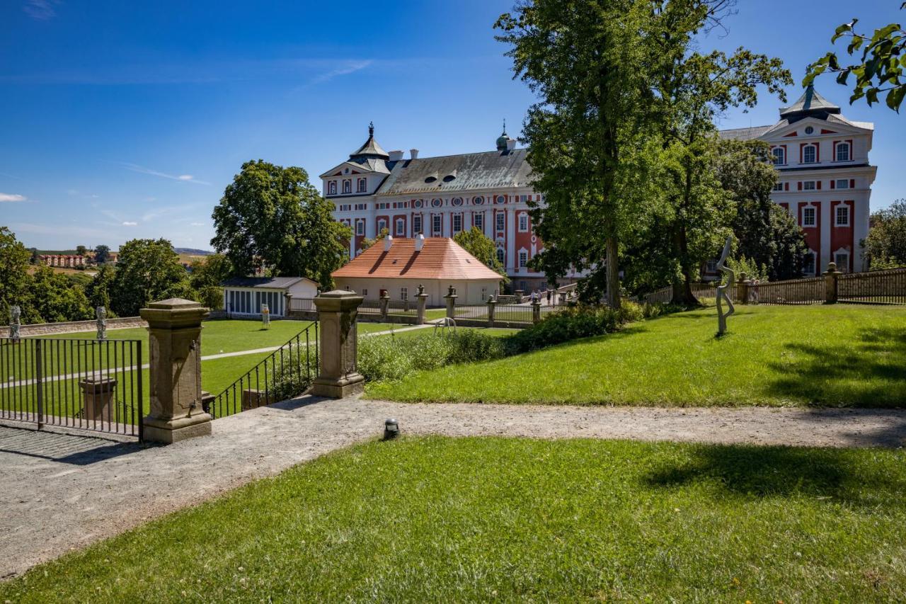 Dvur Hanis - Adults Only - Deti Od 12 Let Marsov nad Metuji Exterior foto